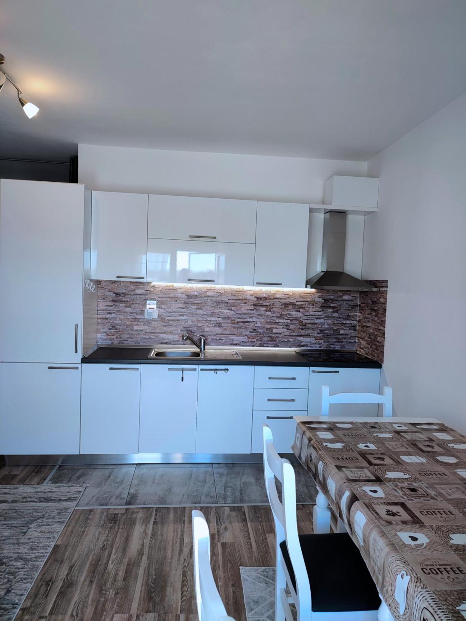 Sabi Apartment Golem Qerret 外观 照片